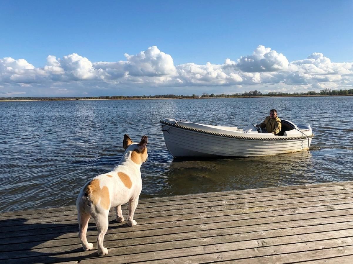 Апартаменты HT Houseboats- domki na wodzie Mielno Мельно